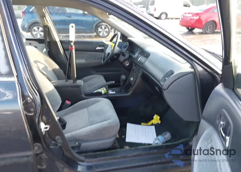 1994 Honda Accord Lx/Ex z USA, uszkodzony, nr VIN 1HGCD5641RA036314